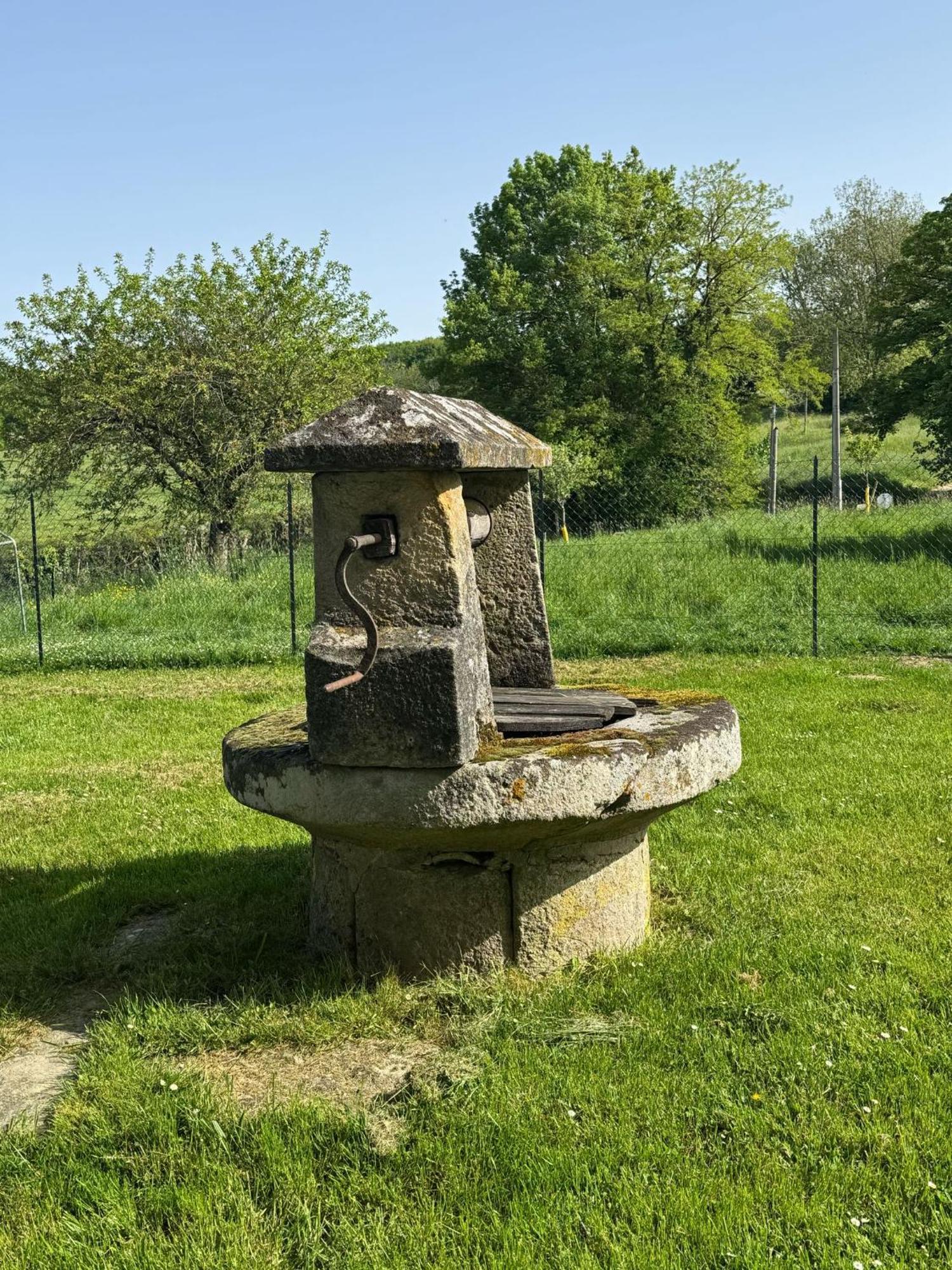 Gite A La Ferme Le Rousset 外观 照片
